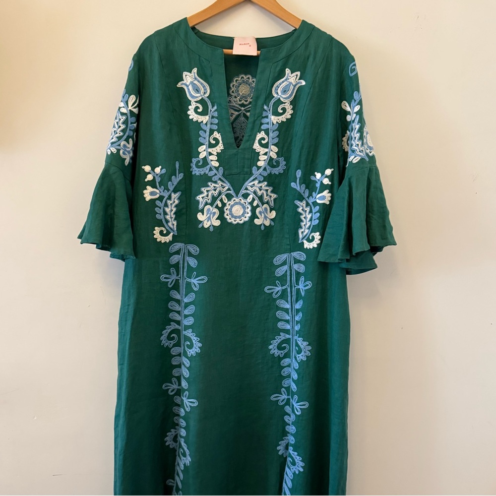 Floral Embroidered Long Sleeve Dress in Green and Blue